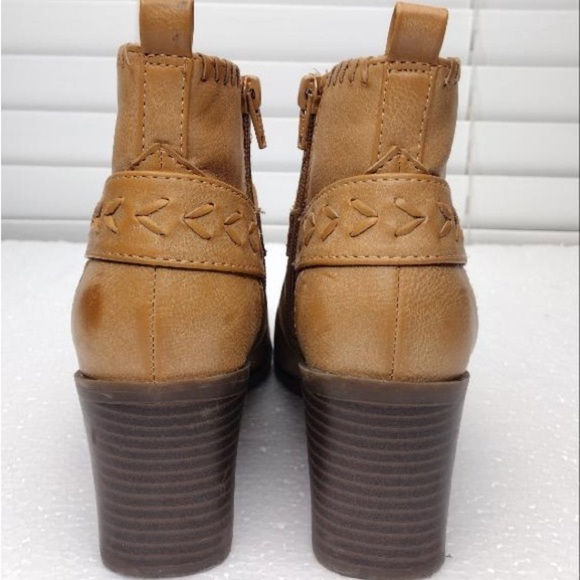 Frye and Co. Boho Embroidered Faux Leather Palma Stacked Heel Booties - Picture 6 of 16